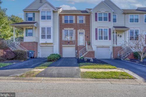 878 Waterford Ln, Wilmington, DE 19808-4402