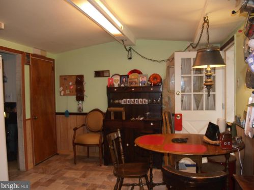 35 Fairview Ave, Lansdale PA 19446-2639 exterior