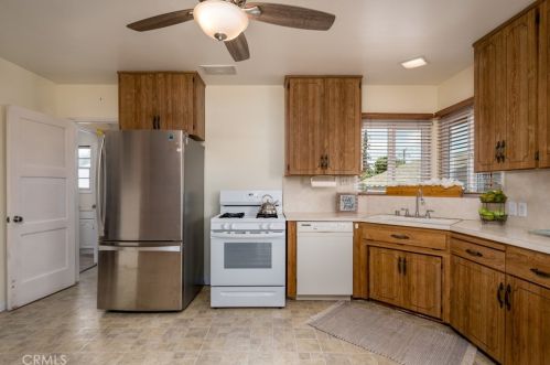 8219 California Ave, Whittier CA 90605-1519 exterior