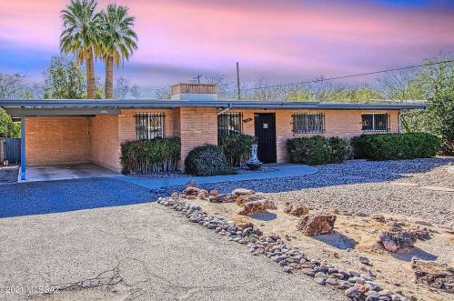 2261 Rainbow Vista Dr, Tucson, AZ 85712-2912