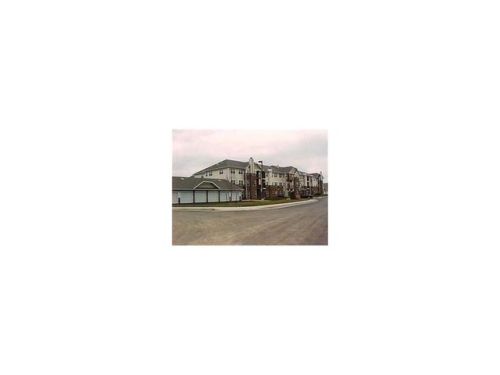 1331 University Ave, Waukee IA 50263-8584 exterior