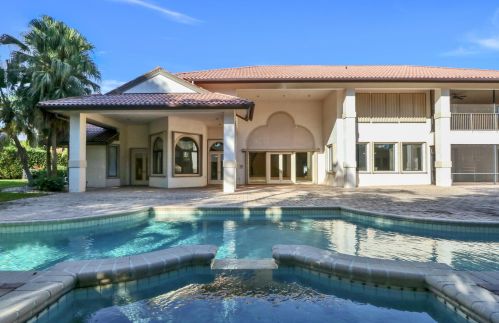 3140 Miro Dr, West Palm Beach, FL 33410-1253