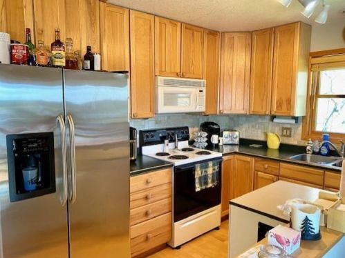 25101 Carousel Rd, Paynesville MN  56362-9788 exterior