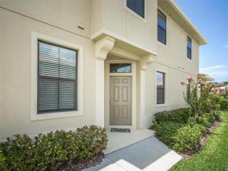 7926 Tasso Ct, Largo, FL 33777-4456