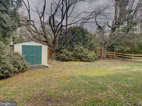 1806 Jaybee Rd, Wilmington DE  19803-3323 exterior