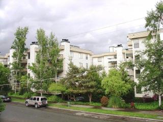 12316 28th Ave, Seattle WA  98125-5422 exterior