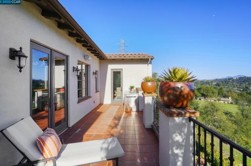 20 Rabble Rd, Orinda CA  94563-3718 exterior