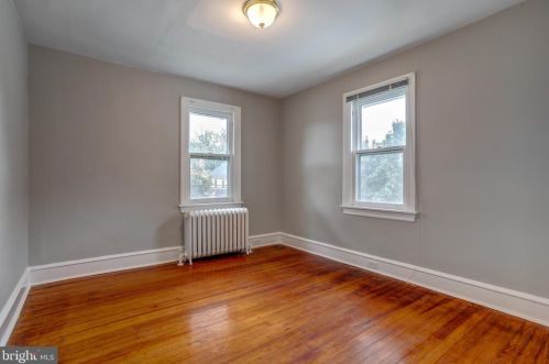 210 Dupont St, Ridley Park PA  19078-2904 exterior