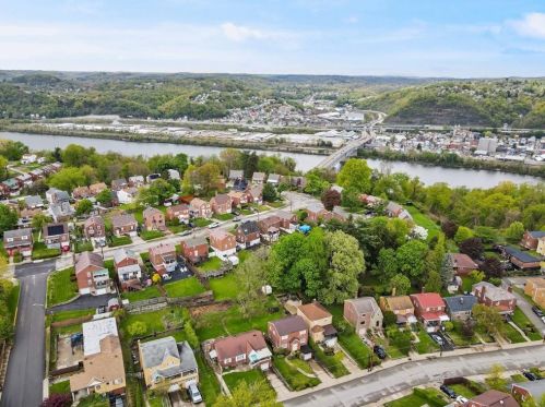 1517 Hawthorne St, Pittsburgh PA  15201-2026 exterior