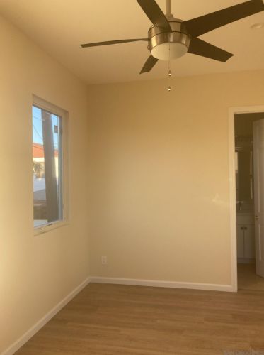 3648 Crown Point Dr, San Diego CA  92109-6711 exterior