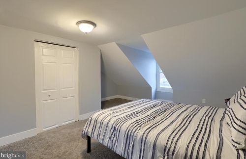 877 Prince St, Lancaster PA  17603-5811 exterior