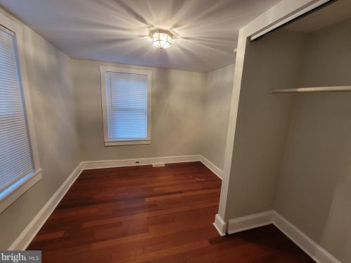 5 Orange Ave, Prospectville PA 19002-4740 exterior