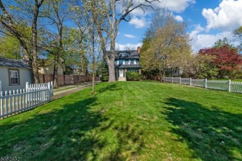 422 Grove St, Montclair, NJ 07043-2228
