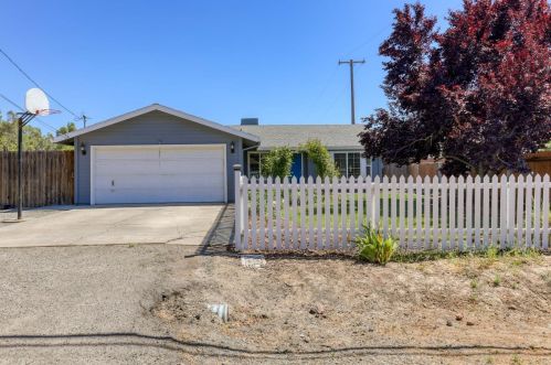 1320 I St, Rio Linda CA  95673-4403 exterior