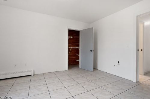 123 Lafayette Ave, Paterson NJ  07506-2611 exterior