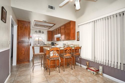 12542 Spring Valley Pkwy, Victorville CA  92395 exterior