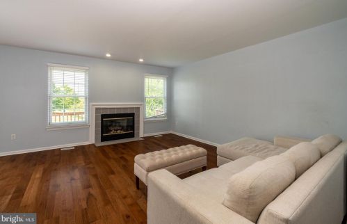 118 Shoal Creek Dr, Blue Bell PA  19422-3250 exterior