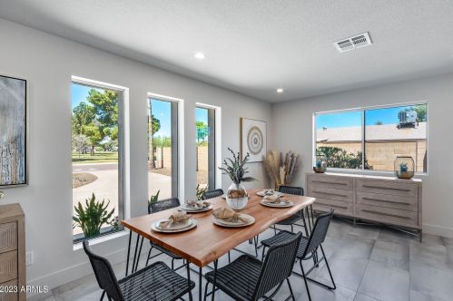 11617 37th Pl, Phoenix AZ  85028-2130 exterior