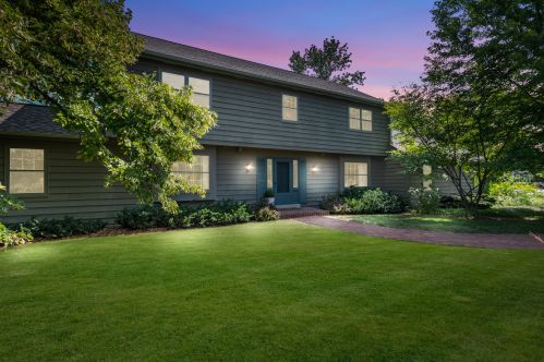 10292 Range Line Ct, Thiensville, WI 53092-5346
