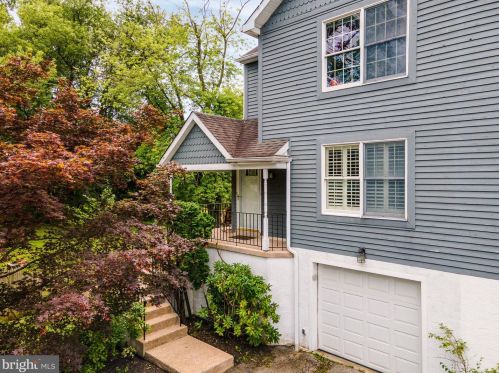511 Haverford Ct, Ardmore, PA 19003-1734