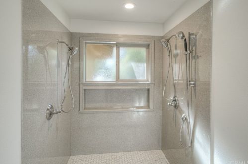 15 Woodcrest Dr, Oroville CA  95966-5518 exterior