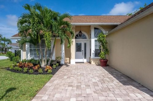 13015 Blue Lake Dr, West Palm Beach, FL 33414-7942