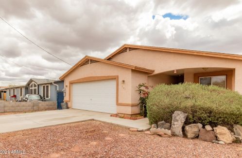 501 Doris St, Avondale, AZ 85323-2747