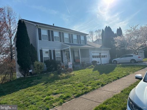 6213 Oaklawn Ln, Woodbridge, VA 22193-3996