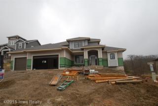 4717 152nd St, Des Moines, IA 50323-2655