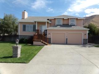 2209 5th St, Wenatchee, WA 98802-5012