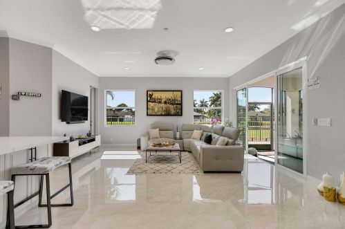 4102 Artesa Dr, Boynton Beach FL  33436-2628 exterior