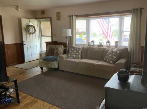 2830 Chapman Ave, North Bellmore, NY 11710-3512