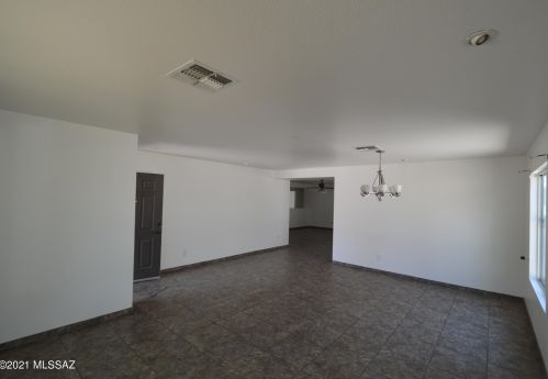 5929 Cedarbird Dr, Tucson, AZ 85756-8604