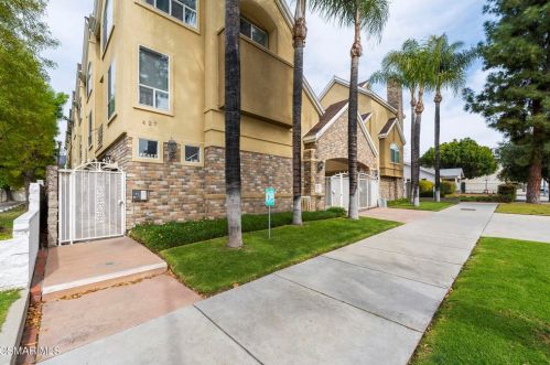 427 Doran St, Glendale, CA 91203-3832