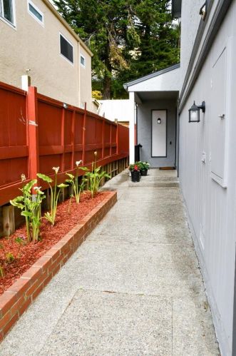 192 Warwick St, Daly City CA  94015-2829 exterior