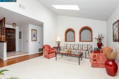 1030 Pine Meadow Ct, Pacheco CA  94553-4739 exterior