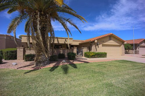 1316 Leisure World, Mesa, AZ 85206-3015
