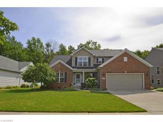 1679 Ash Dr, Avon, OH 44011-1468
