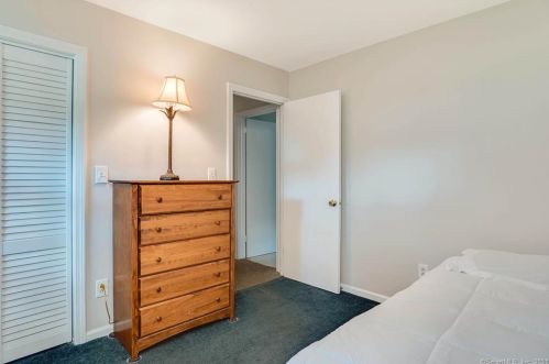 45 Sherman Rd, Glastonbury CT  06033-2911 exterior