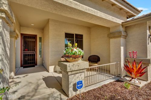18064 Paradise Ln, Sun City, AZ 85388-1642