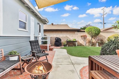 609 31st St, Long Beach CA  90806-1330 exterior