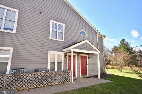 7828 Waverley Mill Ct, Gainesville, VA 20155-1755