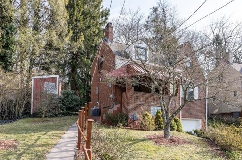 30 Park Rd, Pittsburgh, PA 19083-5325