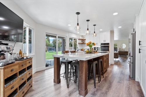 10013 Plaza De Oro Dr, Valley Home CA  95361-9235 exterior
