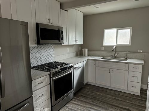 1712 Cherry Ave, Long Beach CA  90806-5821 exterior