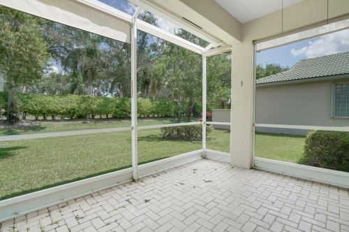 2210 Sapphire Cir, West Palm Beach FL  33411-5196 exterior