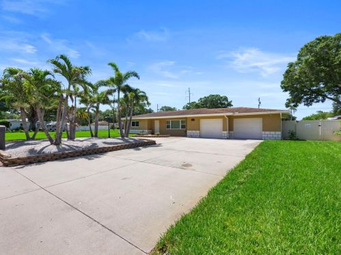 5224 48th Ter, Saint Petersburg, FL 33709-3854
