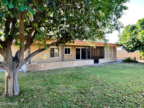16802 110th Ave, Sun City, AZ 85351-1042
