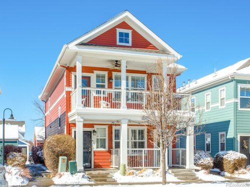 2703 Roslyn St, Denver CO 80237-2112 exterior