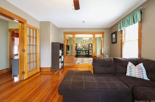 48 Lee Ave, Wallingford CT  06492-3610 exterior